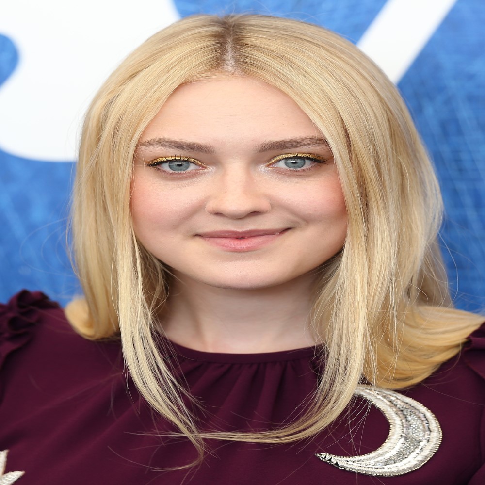 Dakota Fanning Celebrity Bio, Brands Seen Wearing & More Page