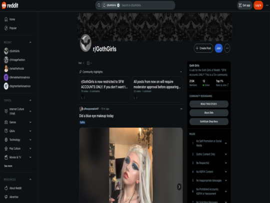 GothGirls review, a site that is one of many popular Reddit Clothing Threads