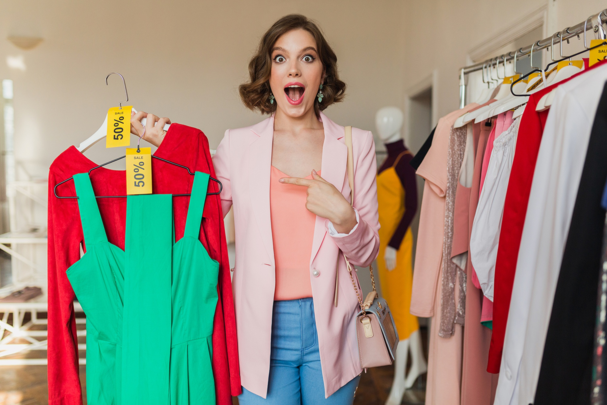 How to Choose the Best Women’s Clothing Stores for Your Style?